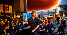 HYMNES EN JEUX : L’Orchestre de Spectacle de Montreuil